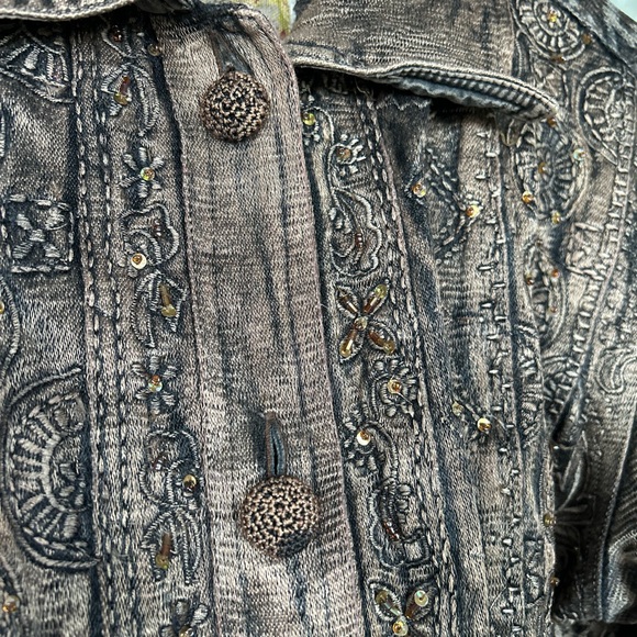 Vintage Jacket - Picture 3 of 12